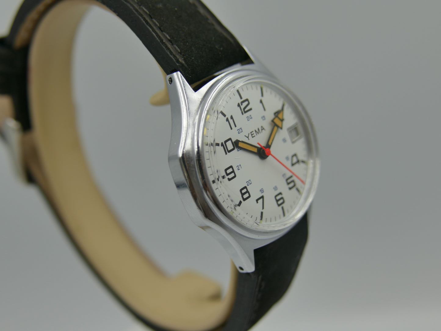 70s vintage watch Yema ref 30.E04.1 hand wind cal. 140-1c MINT