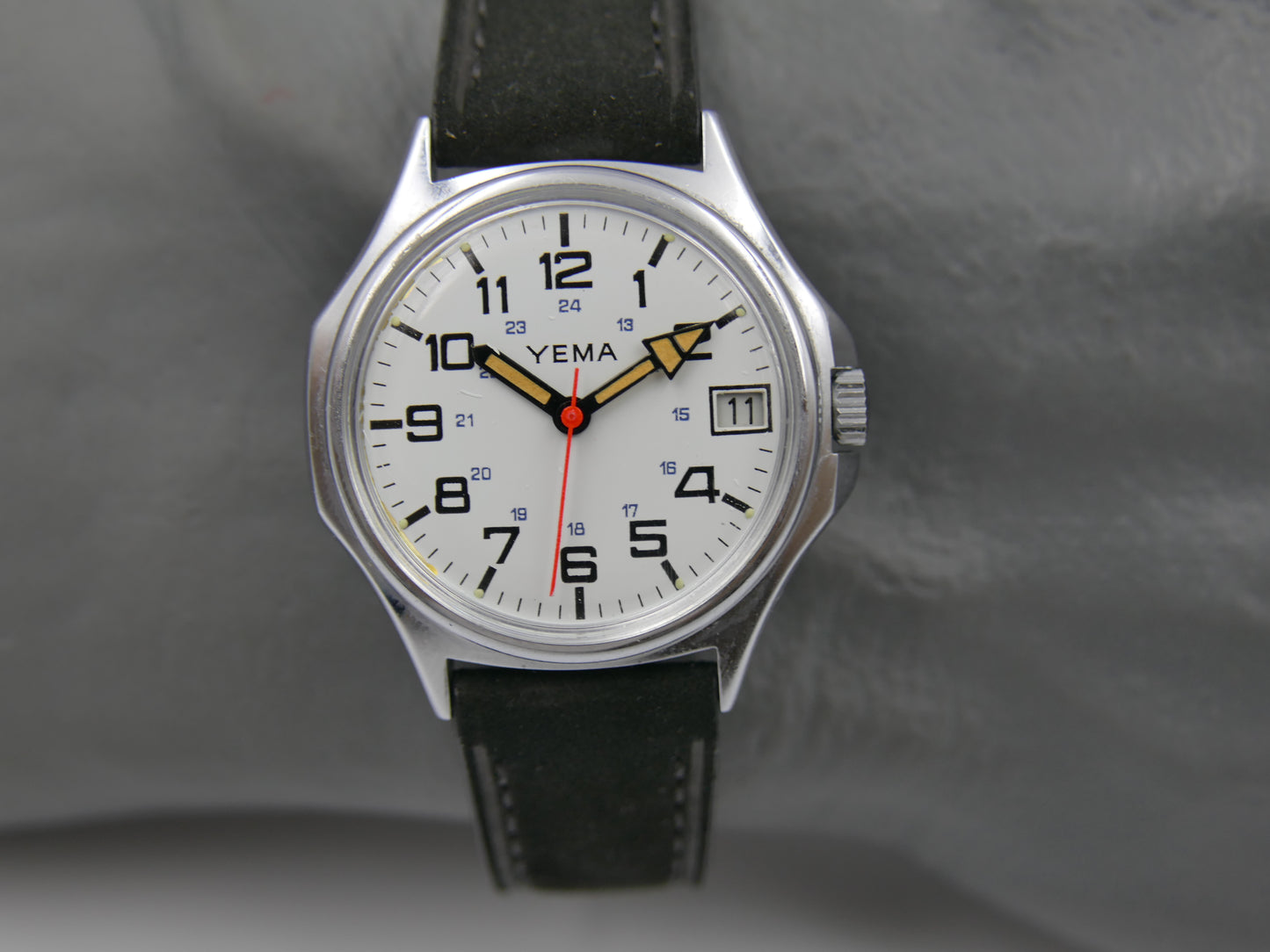 70s vintage watch Yema ref 30.E04.1 hand wind cal. 140-1c MINT