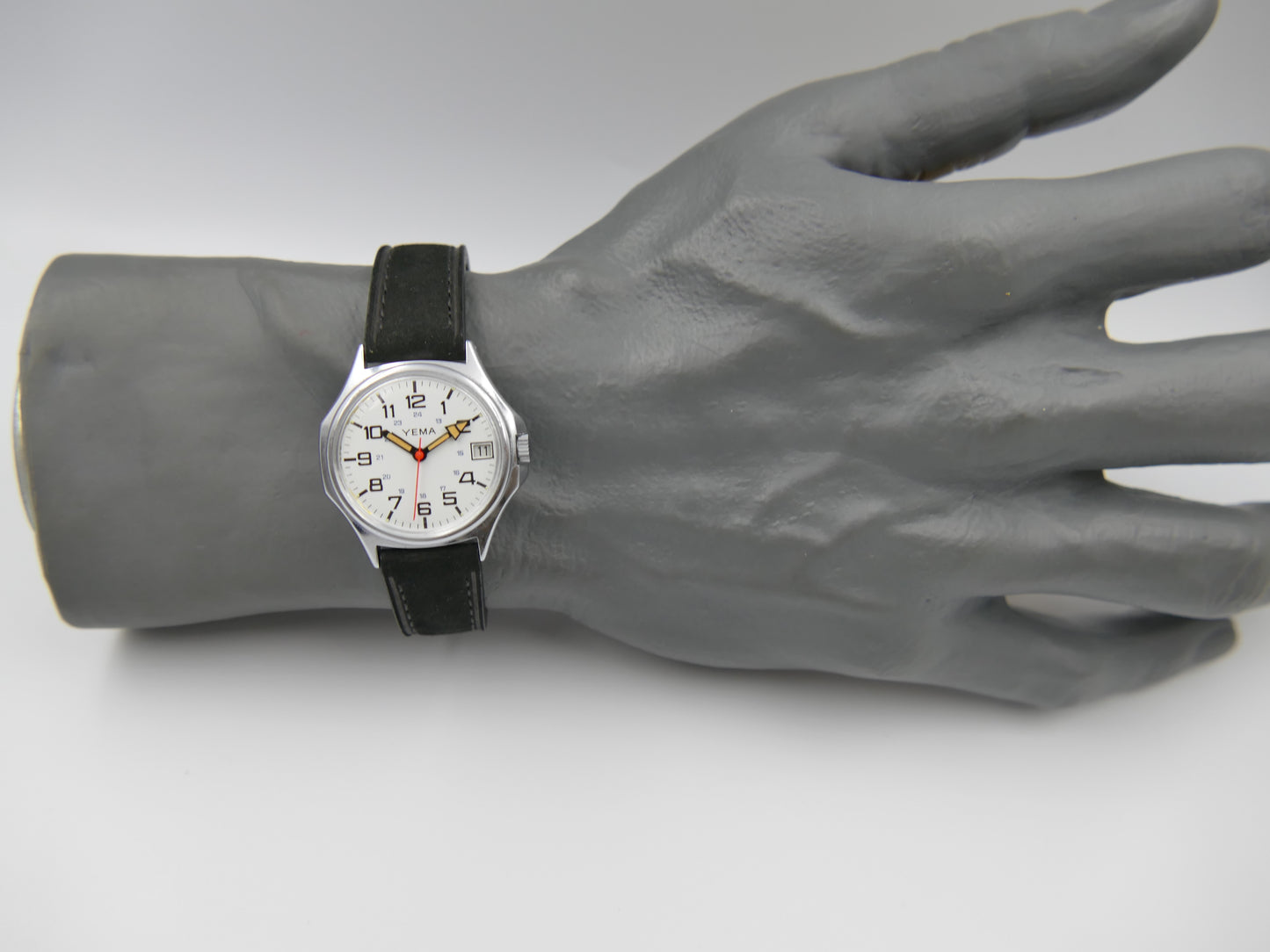 70s vintage watch Yema ref 30.E04.1 hand wind cal. 140-1c MINT