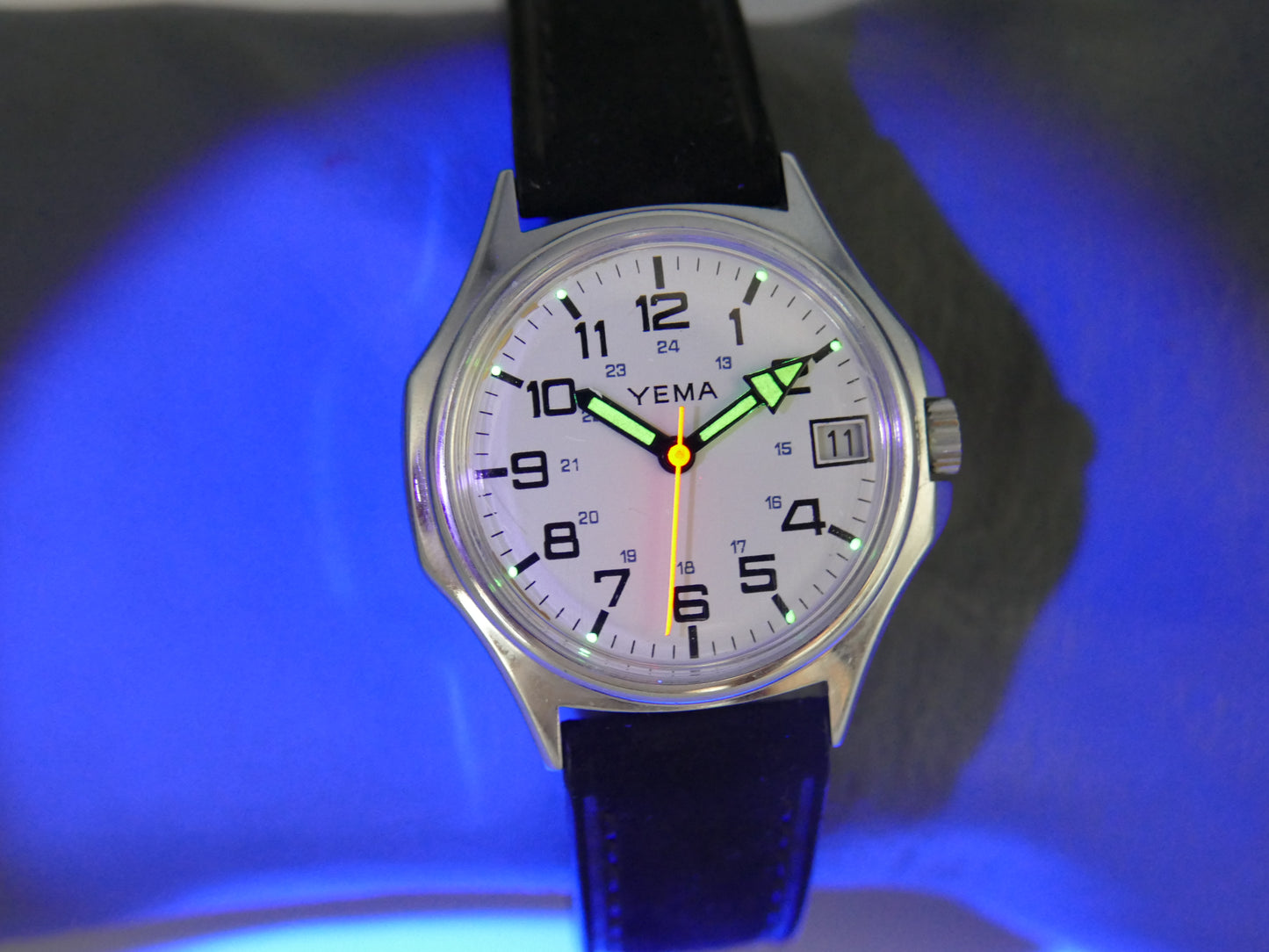 70s vintage watch Yema ref 30.E04.1 hand wind cal. 140-1c MINT