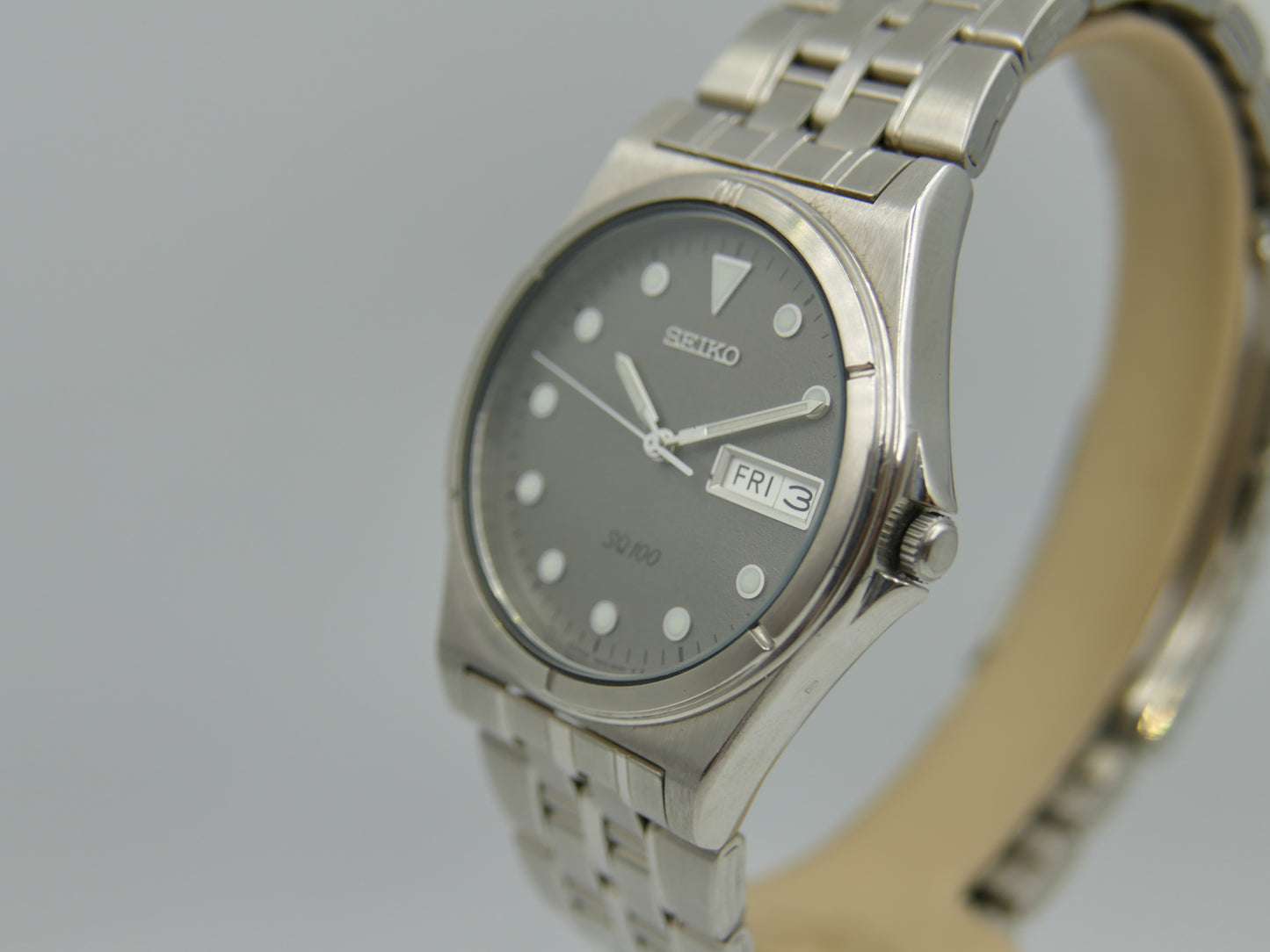 90s vintage watch mens japan SEIKO SQ 100 7N43-8200 NOS
