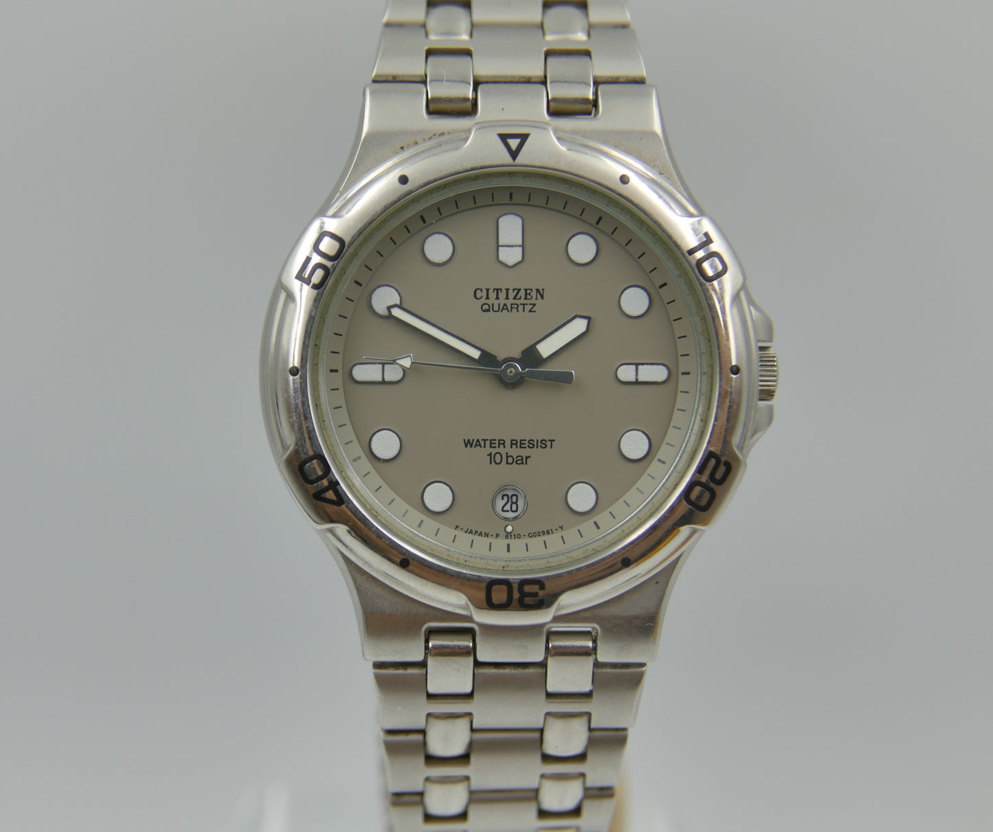 90s vintage watch mens Citizen Quartz Diver-Style 10 Bar Ref. 6110-G00115 - NOS (New Old Stock)