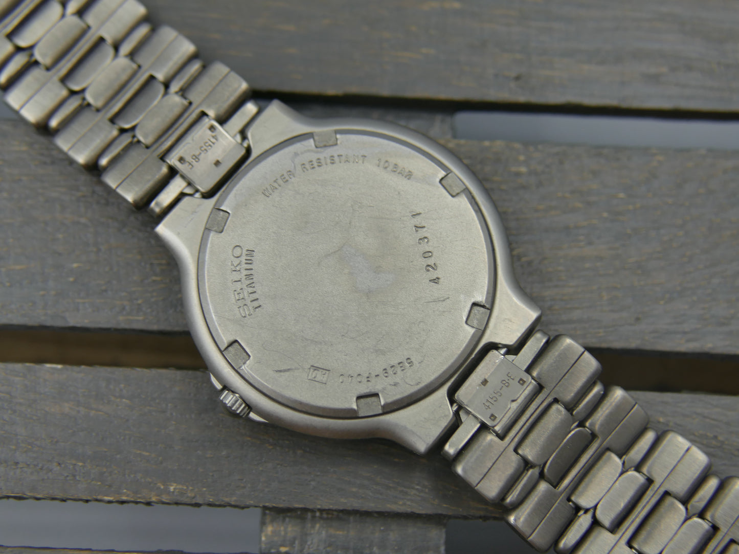 90s vintage watch mens Seiko Titanium ref 5E29-F040 NOS