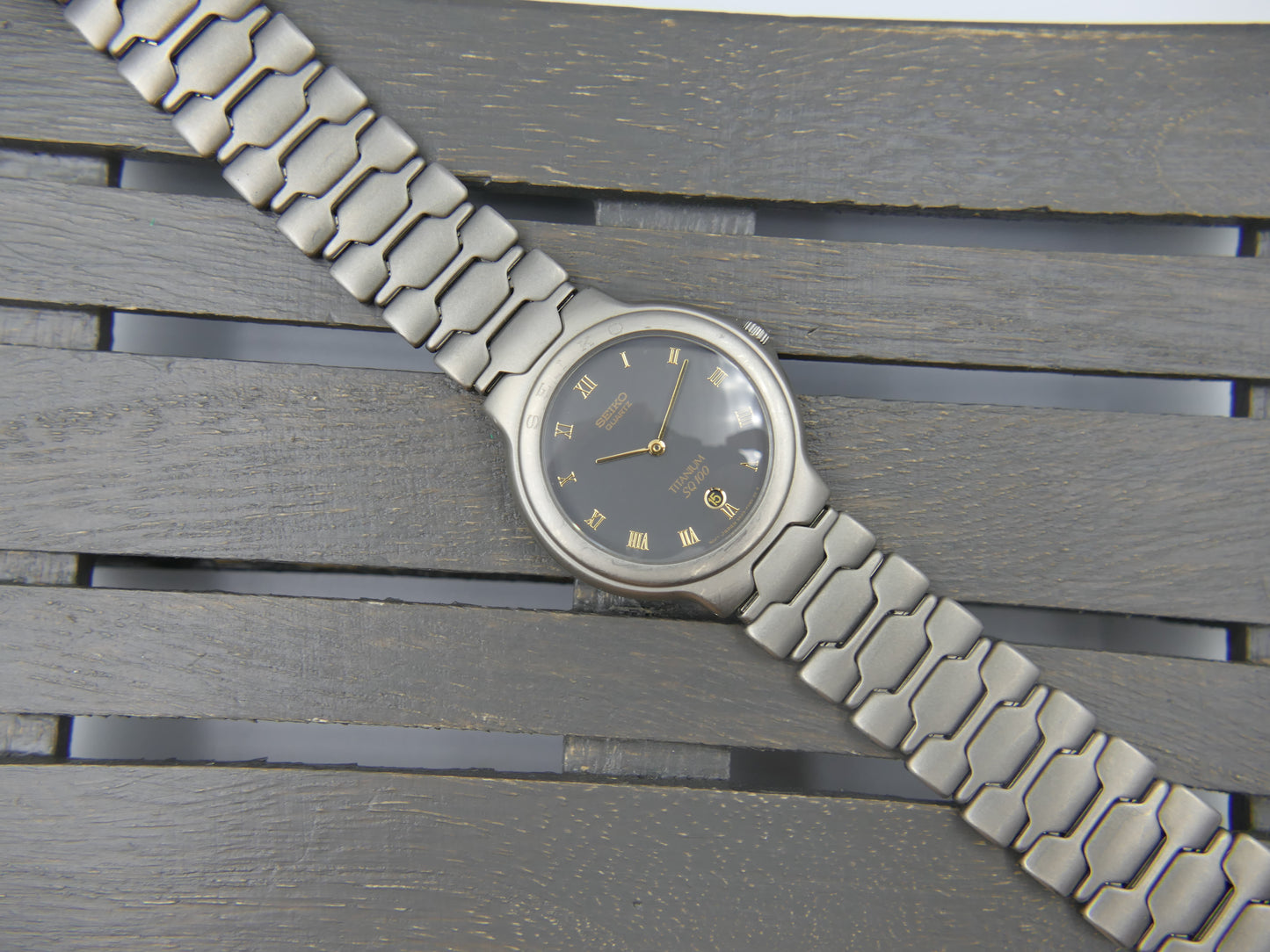 90s vintage watch mens Seiko Titanium ref 5E29-F040 NOS