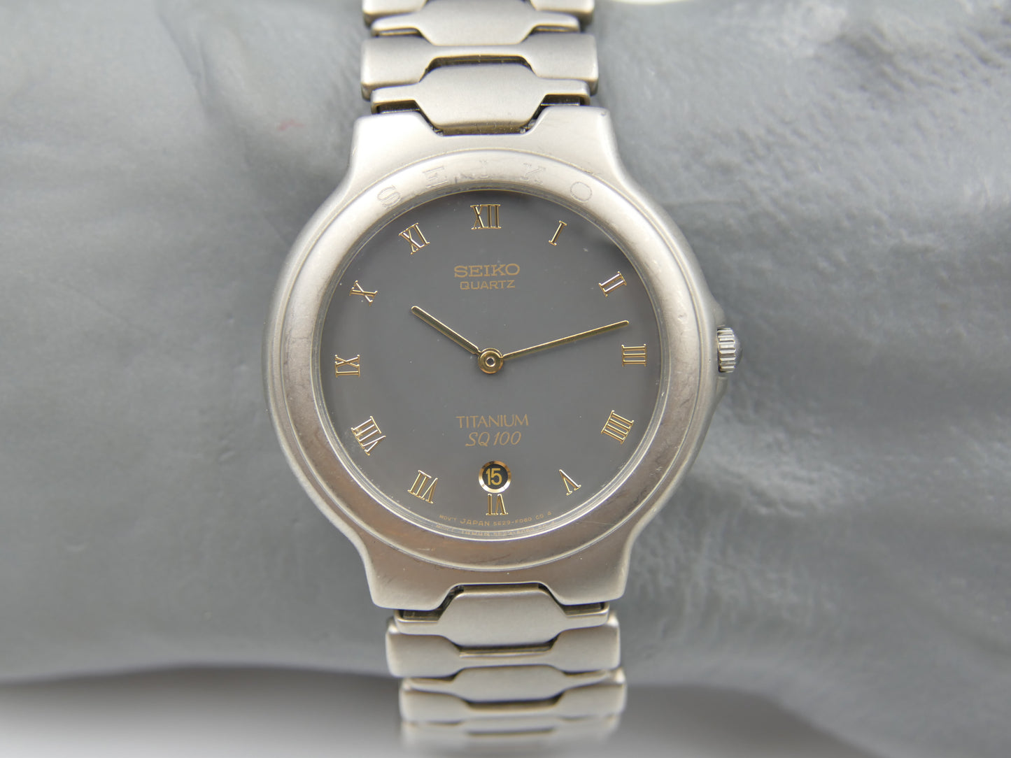 90s vintage watch mens Seiko Titanium ref 5E29-F040 NOS