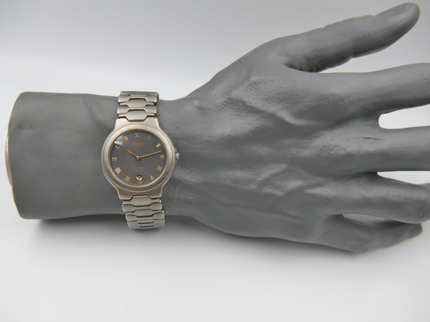 90s vintage watch mens Seiko Titanium ref 5E29-F040 NOS