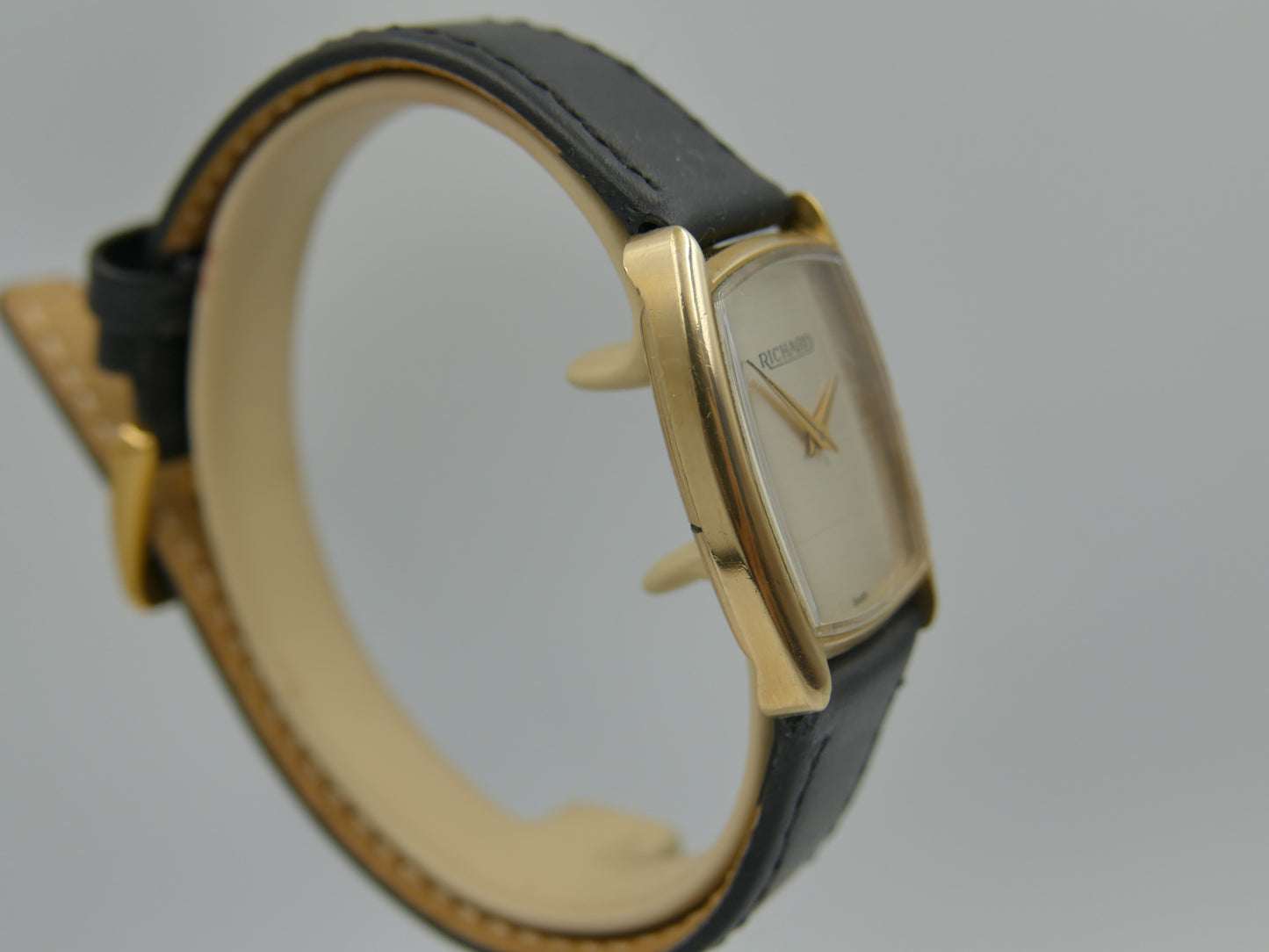 vintage watch Richard ref 440 Tank Tonneau hand wind eta 2512