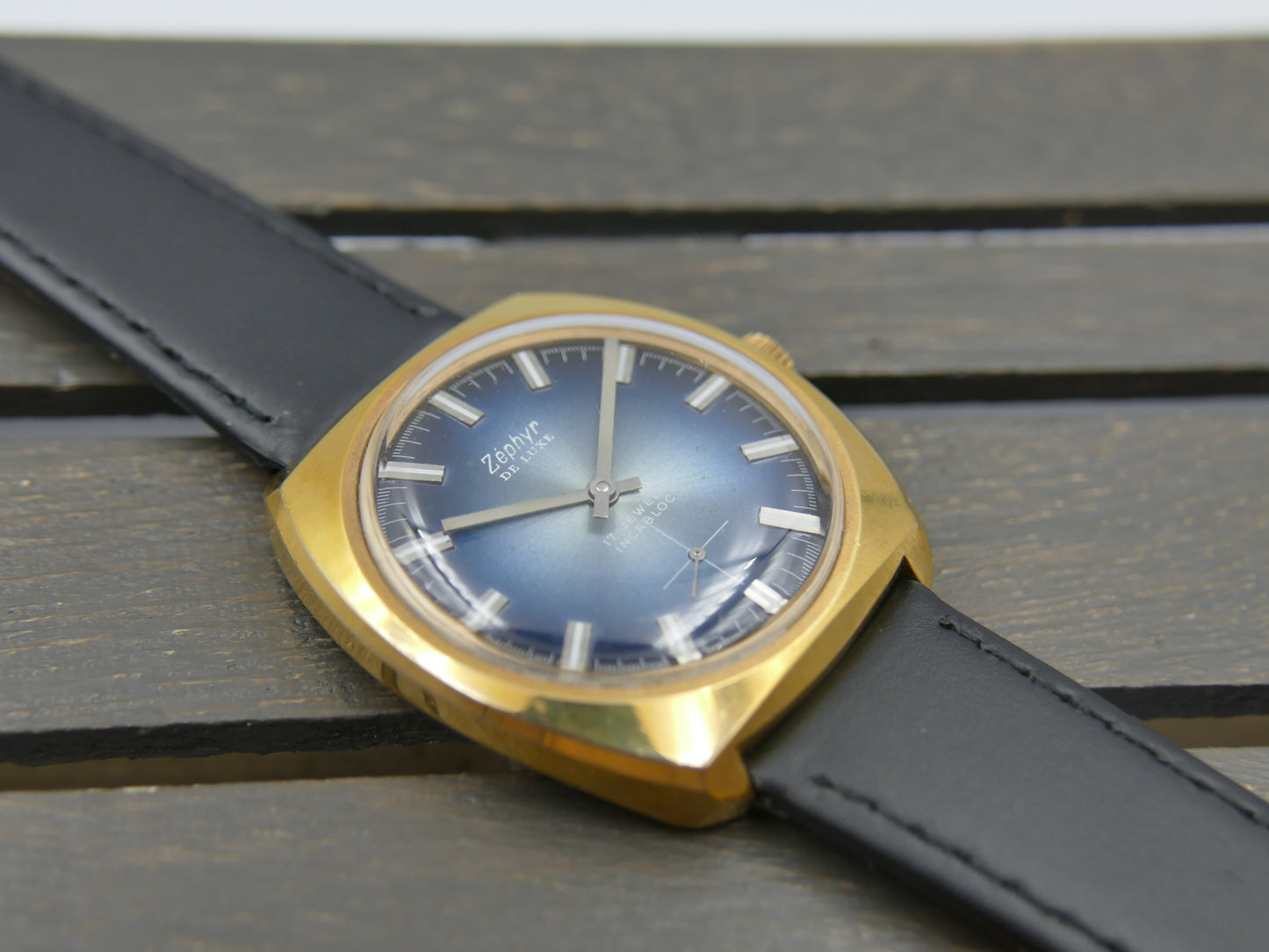70s vintage watch mens Zephyr De Luxe hand wind Unitas 6325