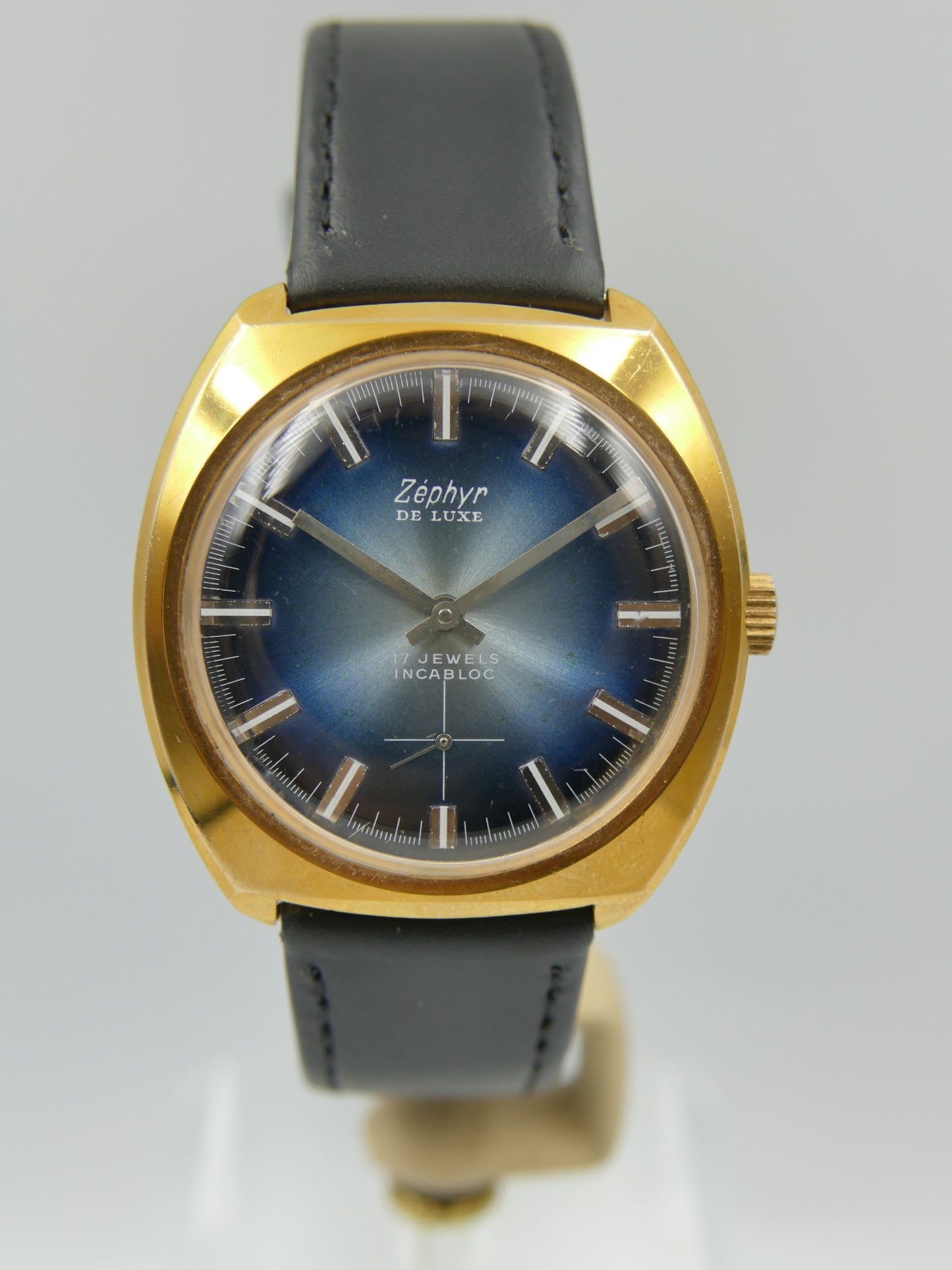 70s vintage watch mens Zephyr De Luxe hand wind Unitas 6325