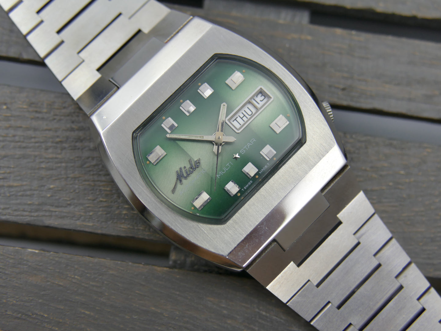70s vintage watch Mido multi star ref 1869 automatic eta 2789 green NOS