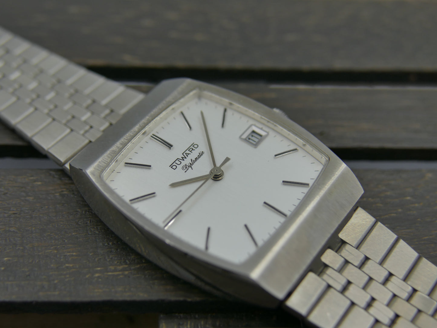 70s vintage watch mens NOS Duward Diplomatic Ref. 14104 hand wind FE 5601