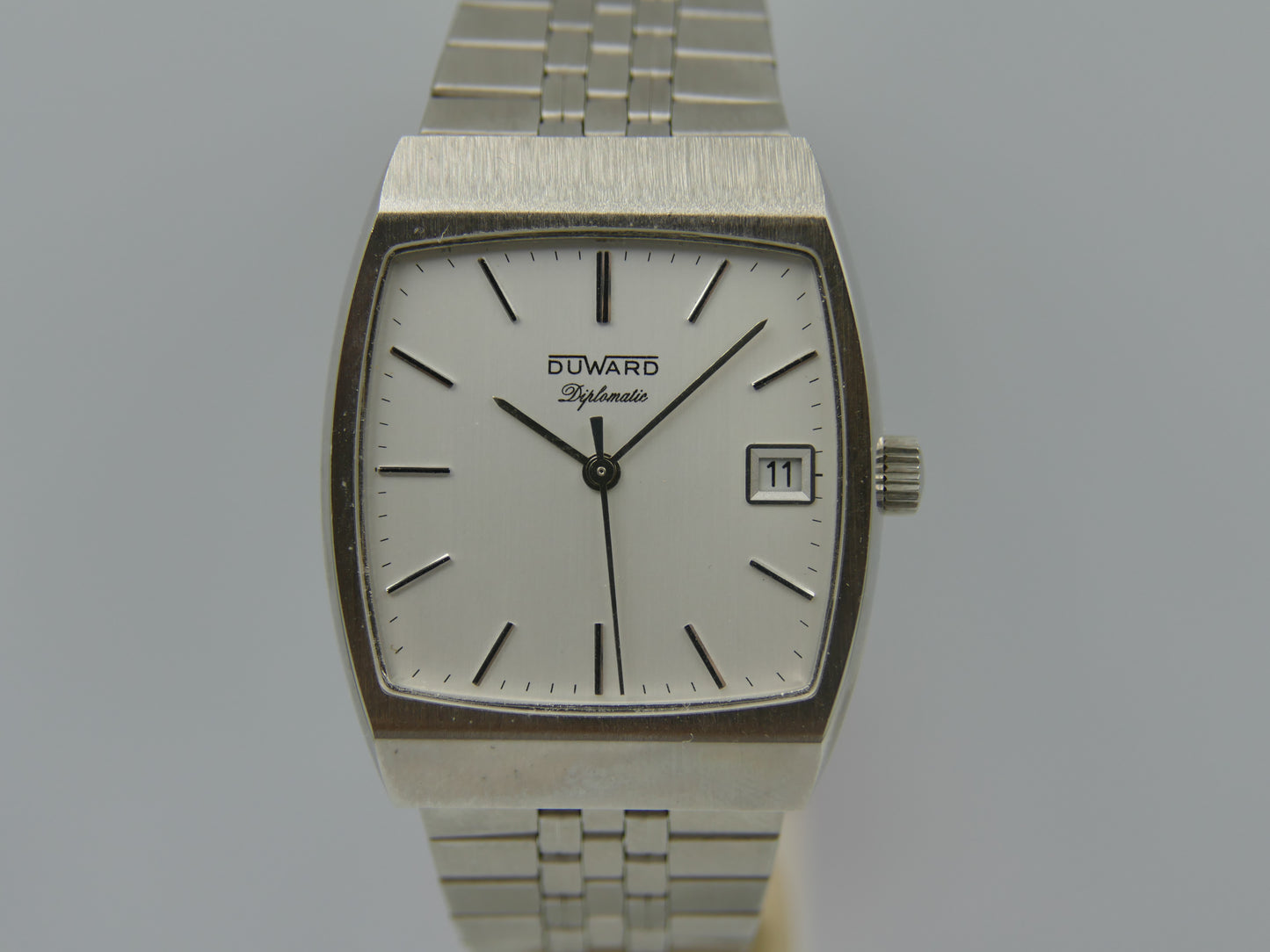 70s vintage watch mens NOS Duward Diplomatic Ref. 14104 hand wind FE 5601