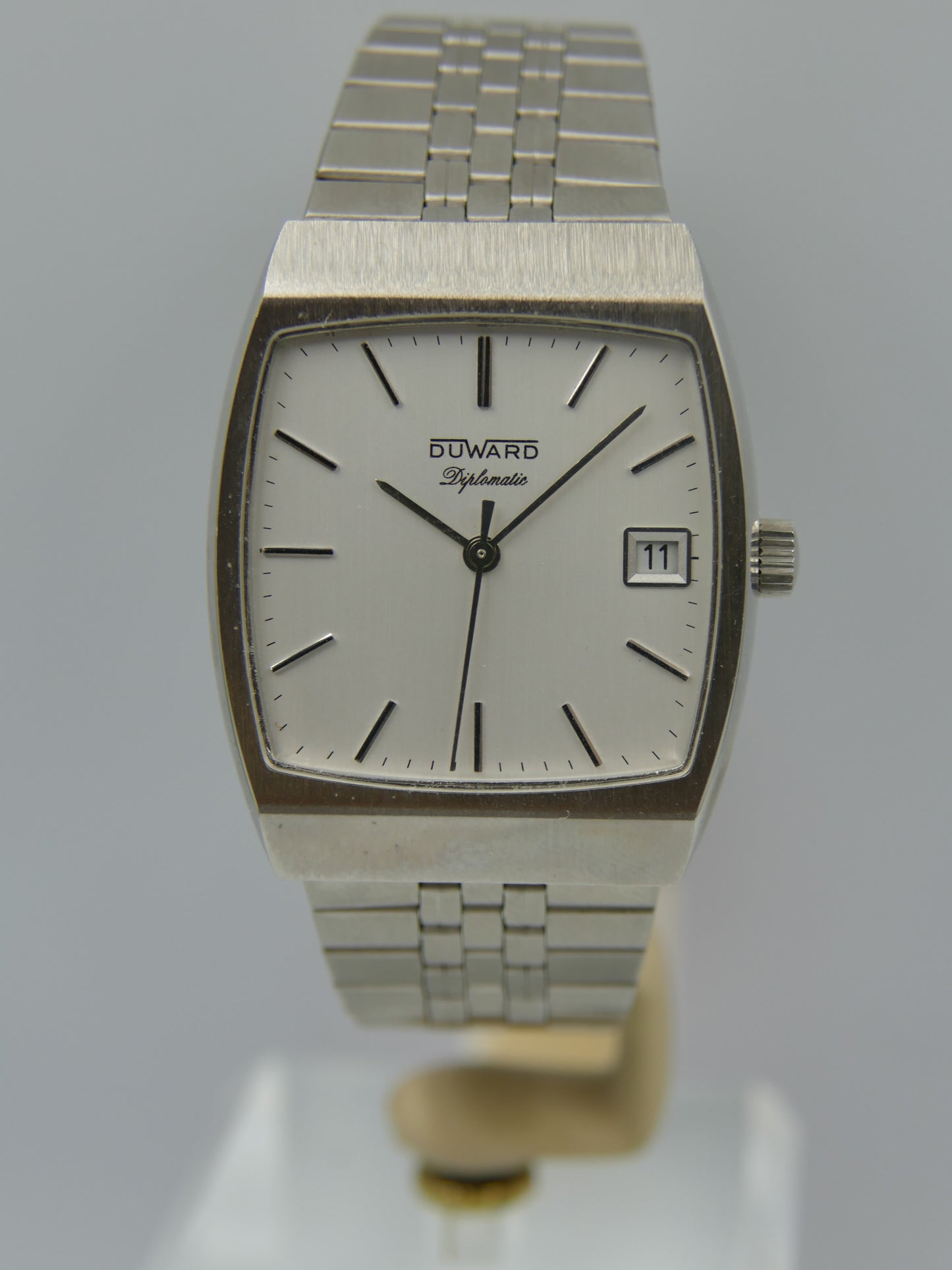 70s vintage watch mens NOS Duward Diplomatic Ref. 14104 hand wind FE 5601