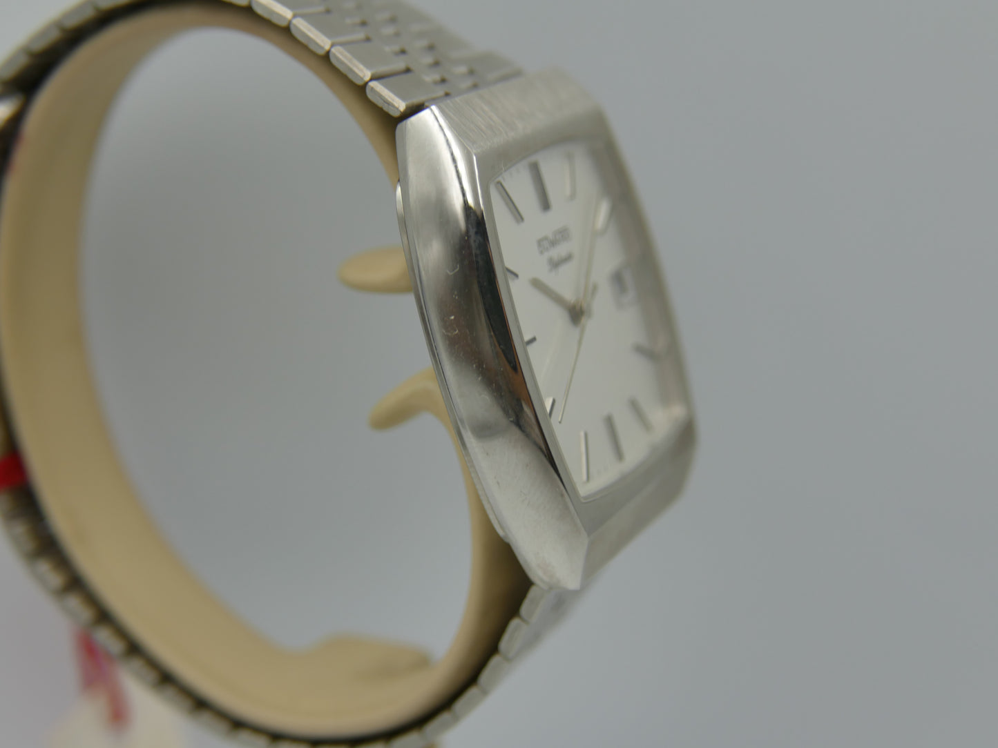 70s vintage watch mens NOS Duward Diplomatic Ref. 14104 hand wind FE 5601