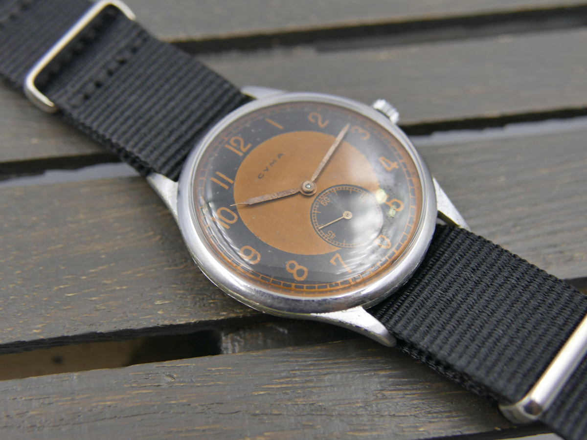 40s vintage watch mens Cyma bullseye salmon hand wind 032 patented serviced