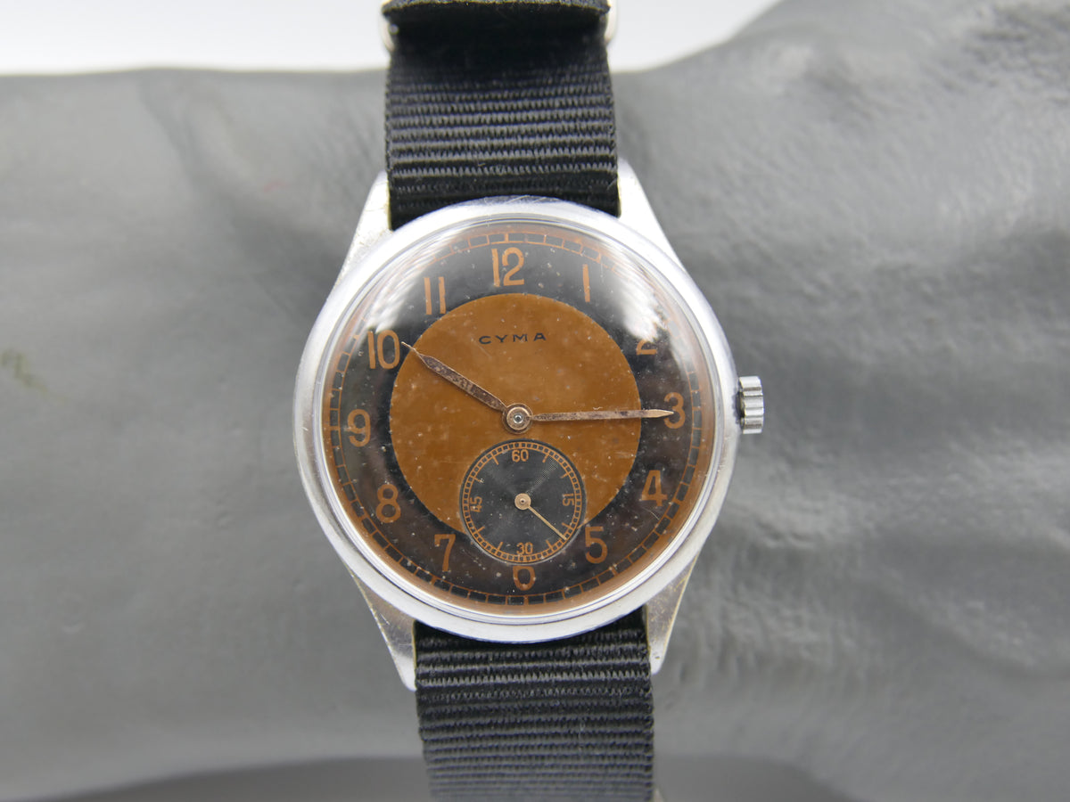 40s vintage watch mens Cyma bullseye salmon hand wind 032 patented serviced