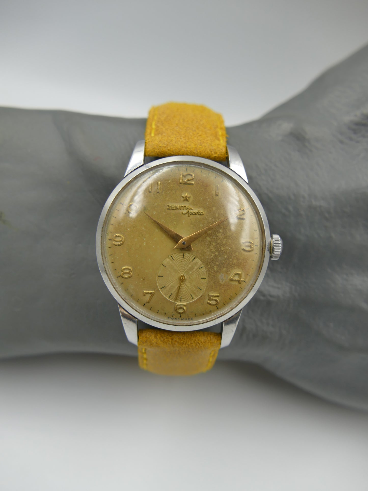 50s vintage watch mens Zenith Sporto manual wind 126-6 jumbo 37mm