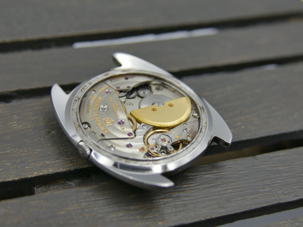 60s vintage watch mens Universal Geneve White Shadow Automatic microtor 1-67 Ref. 867103 ultra slim thin serviced