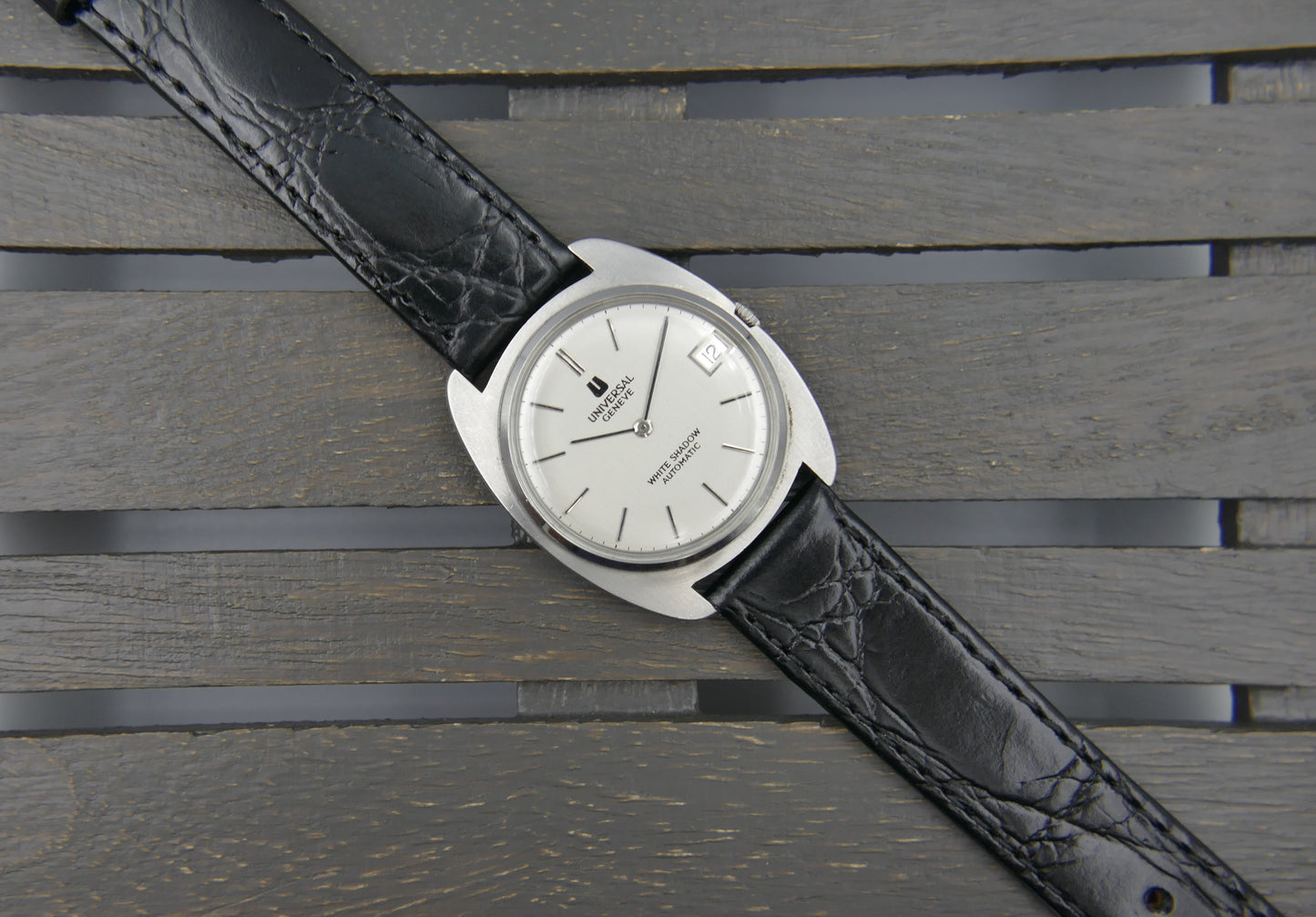 60s vintage watch mens Universal Geneve White Shadow Automatic microtor 1-67 Ref. 867103 ultra slim thin serviced
