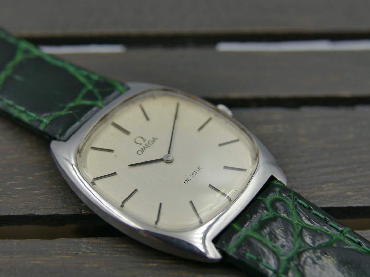 70s vintage watch mens Omega ref. 111.0139 hand wind cal 625 serviced