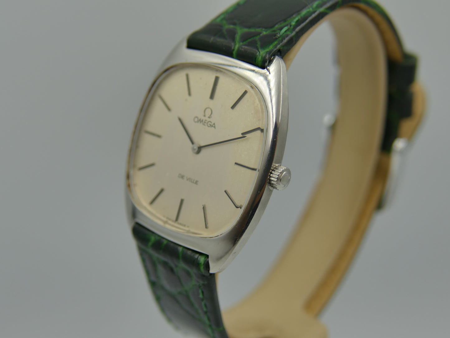 70s vintage watch mens Omega ref. 111.0139 hand wind cal 625 serviced