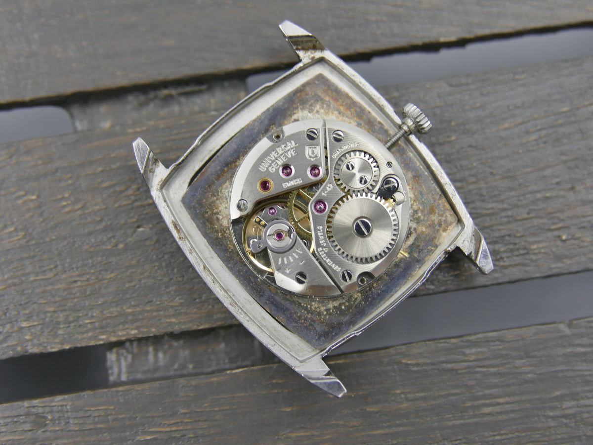 60s vintage watch mens Universal Geneve Tank Mechanical Cal 1-42 ref 842114 flat
