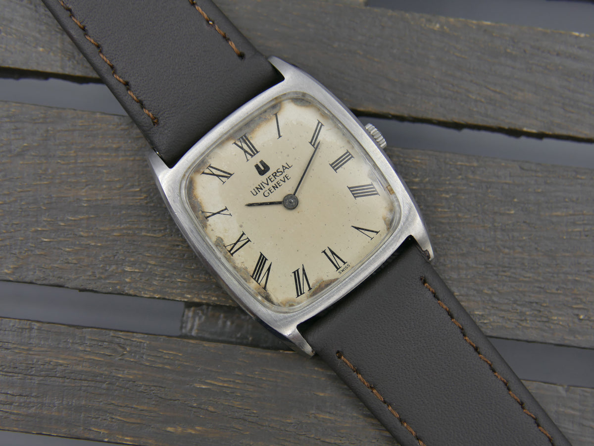 60s vintage watch mens Universal Geneve Tank Mechanical Cal 1-42 ref 842114 flat