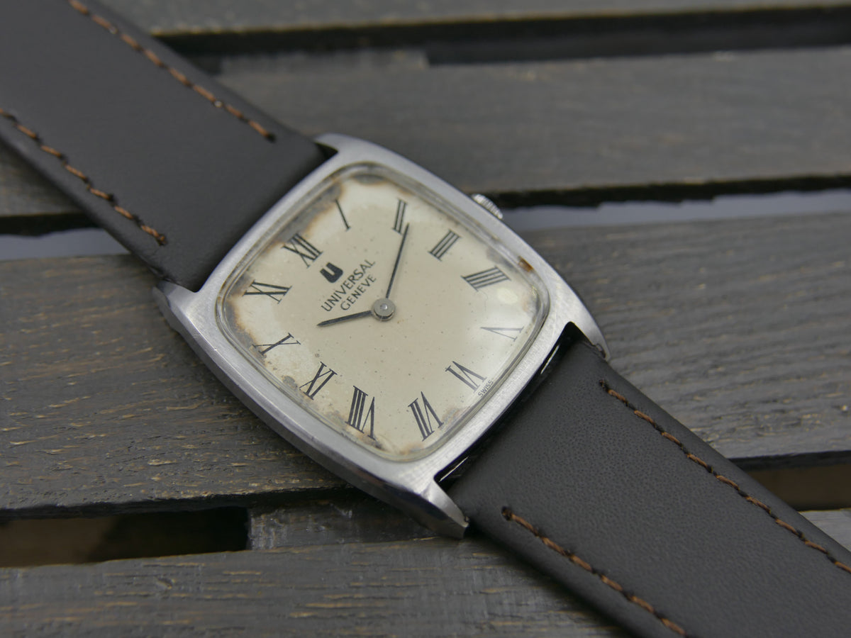 60s vintage watch mens Universal Geneve Tank Mechanical Cal 1-42 ref 842114 flat