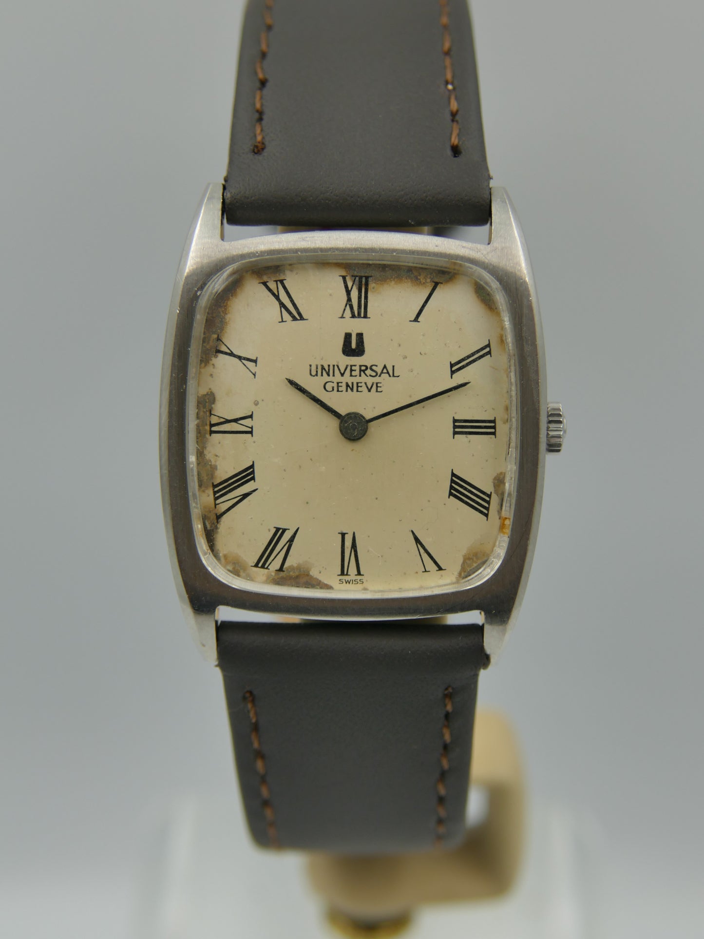 60s vintage watch mens Universal Geneve Tank Mechanical Cal 1-42 ref 842114 flat