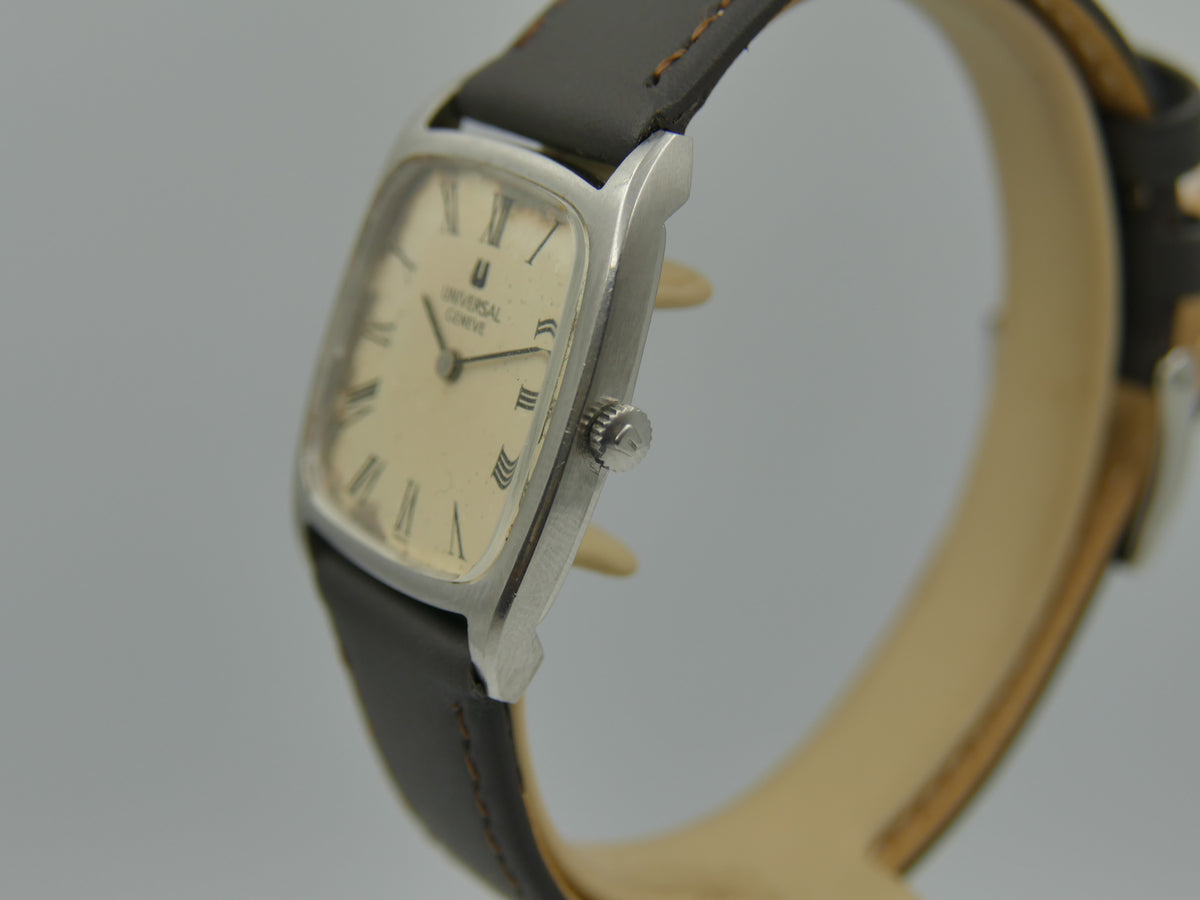 60s vintage watch mens Universal Geneve Tank Mechanical Cal 1-42 ref 842114 flat