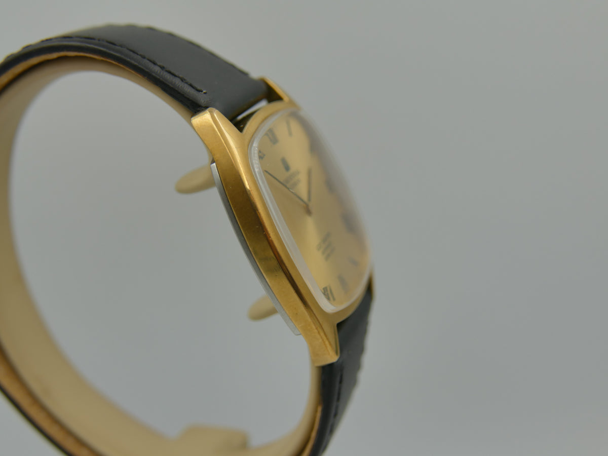 70s vintage watch mens Universal Geneve Gilt Shadow ref 566105 Automatic 2-66 Microrotor Ultra Slim
