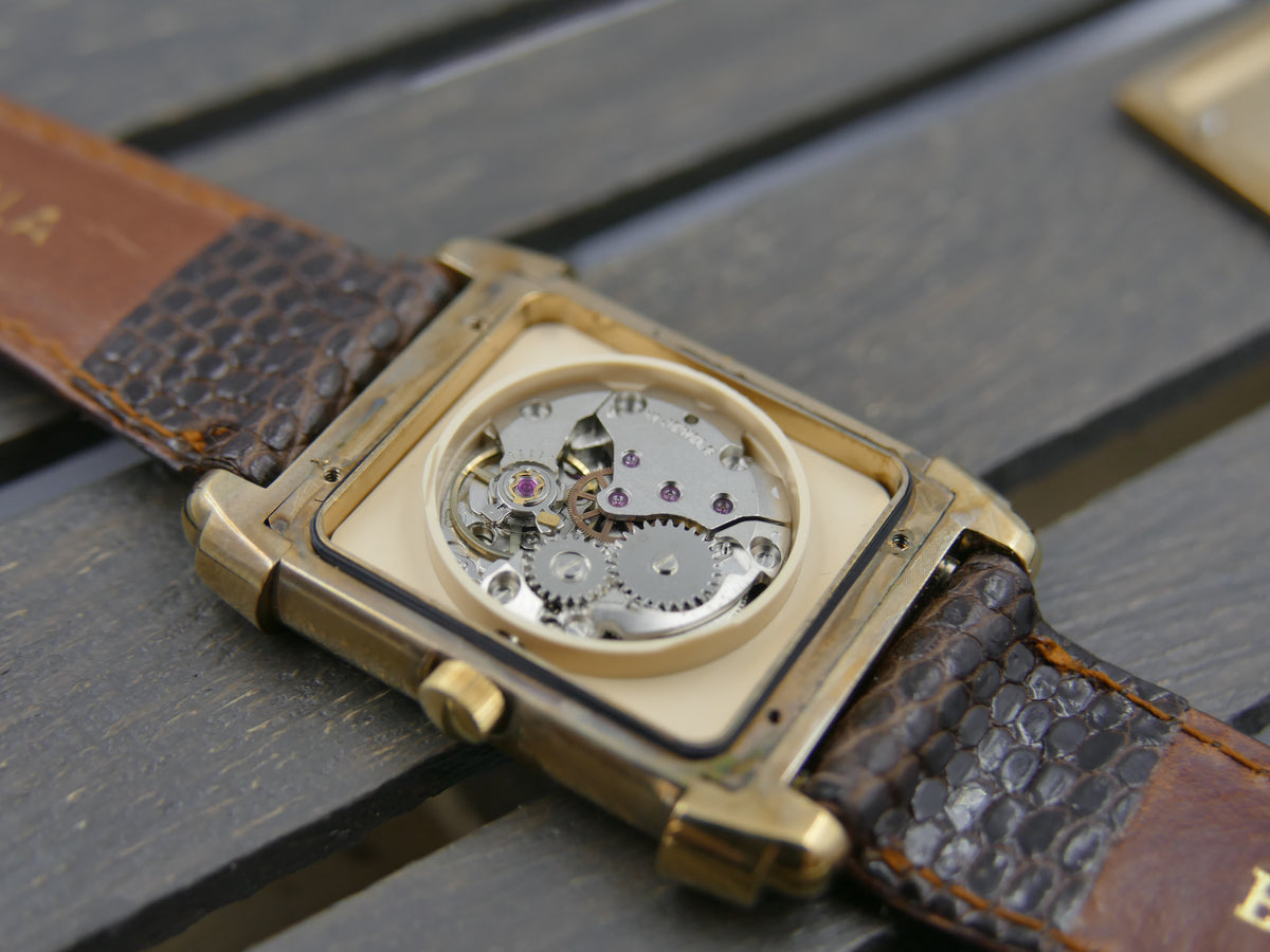 80s vintage watch mens Bulova TANK art deco Ref. 13091 hand wind ETA 2660