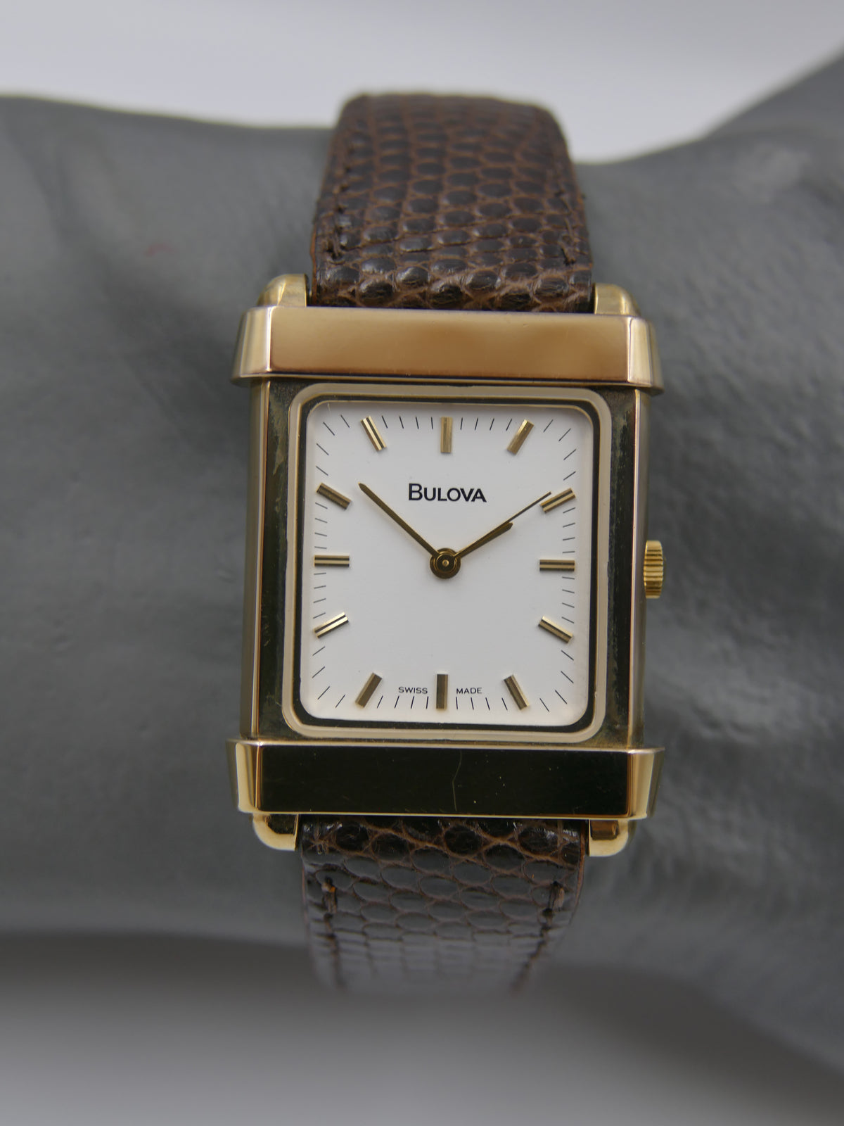 80s vintage watch mens Bulova TANK art deco Ref. 13091 hand wind ETA 2660