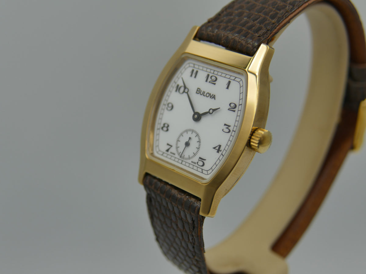 80s vintage watch mens Bulova Tonneau tortue Turtle Ref. 13090 hand wind Peseux 7001
