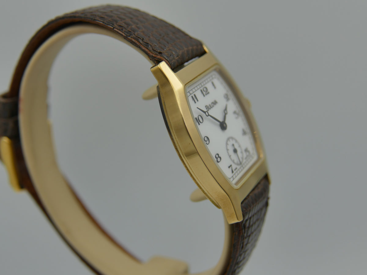 80s vintage watch mens Bulova Tonneau tortue Turtle Ref. 13090 hand wind Peseux 7001