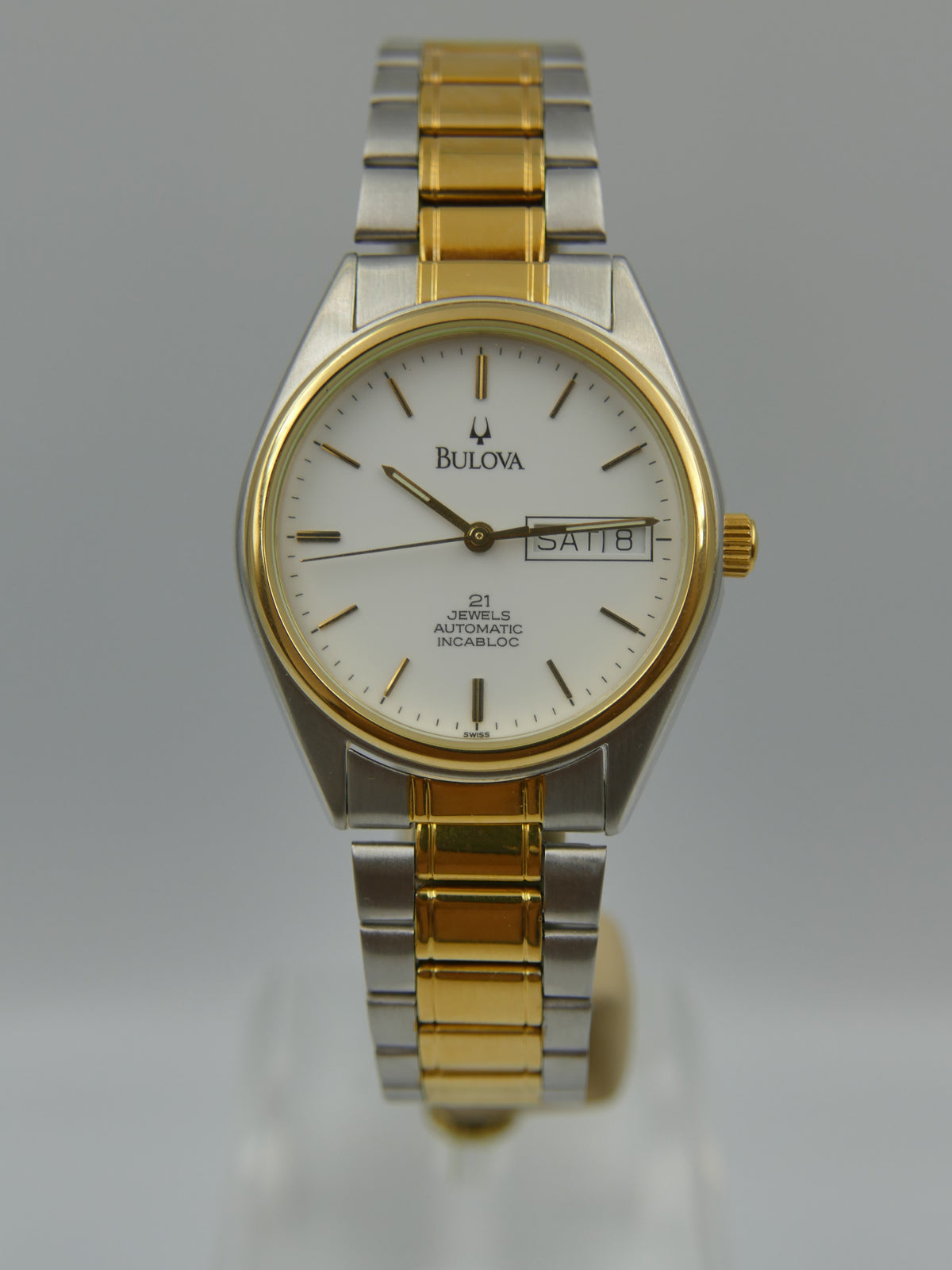Montre vintage années 70 pour homme, Bulova 1D12M automatique NOS, calibre ETA 2846 21 rubis, bicolore avec BOÎTE