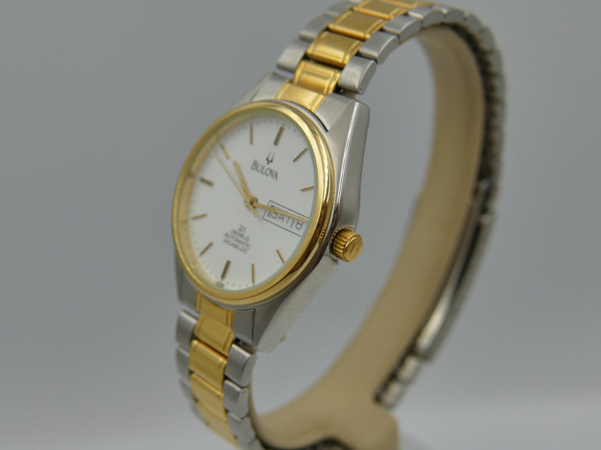 Montre vintage années 70 pour homme, Bulova 1D12M automatique NOS, calibre ETA 2846 21 rubis, bicolore avec BOÎTE