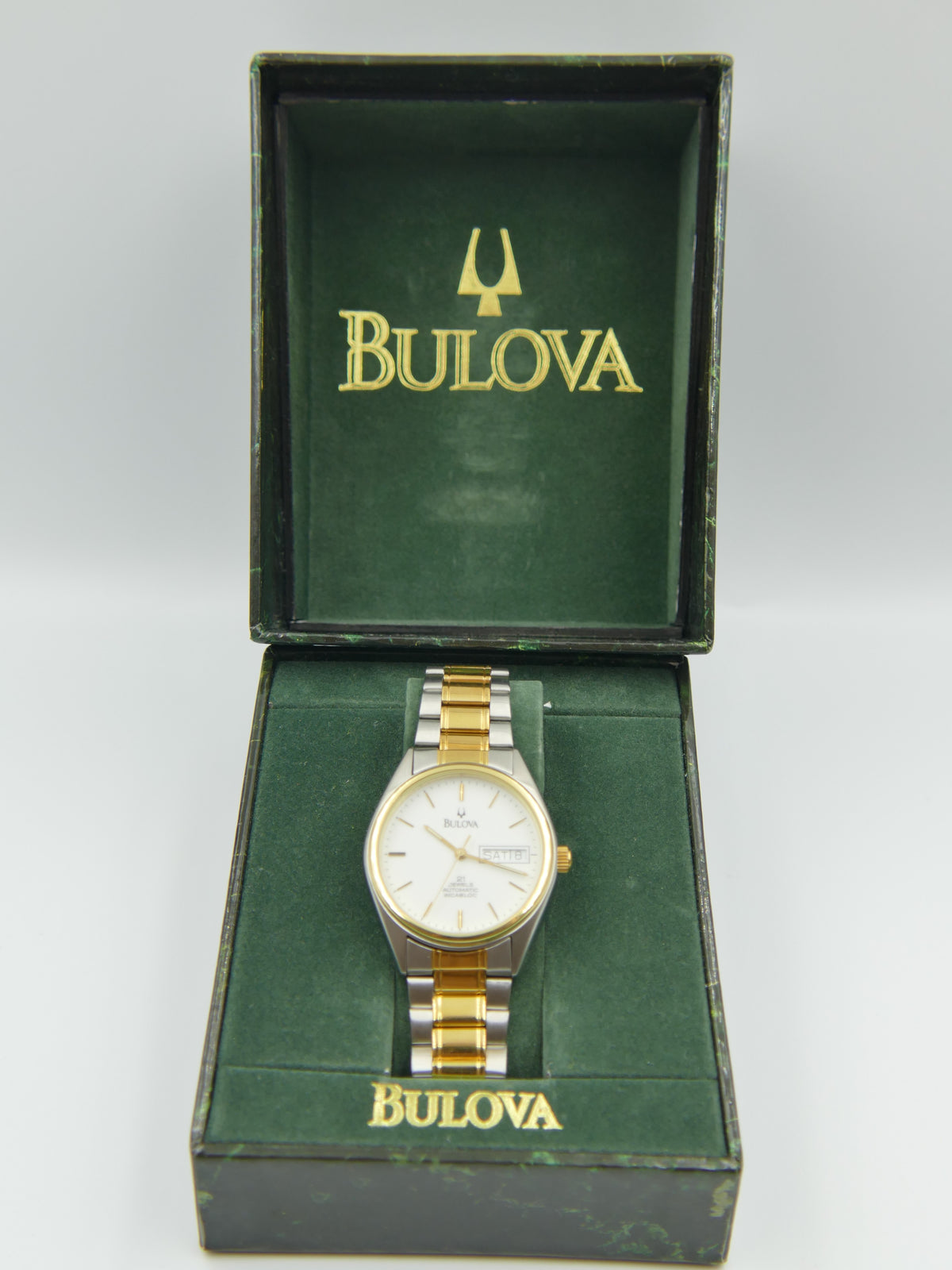 Montre vintage années 70 pour homme, Bulova 1D12M automatique NOS, calibre ETA 2846 21 rubis, bicolore avec BOÎTE