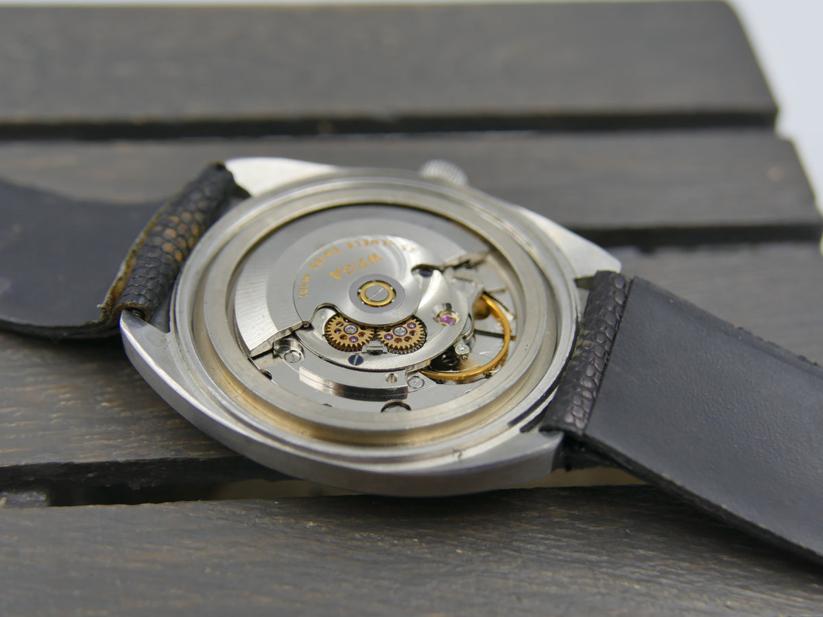 70s Vintage watch mens Candino Golden Anniversary Day-Date Automatic ETA 2638 ufo NOS