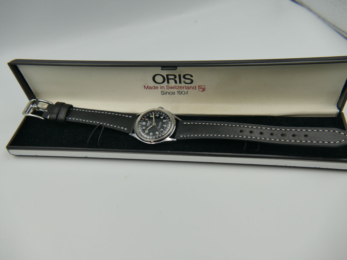 80s vintage watch mens ORIS POINTER DATE 302-7295 SWISS military hand wind eta w/box