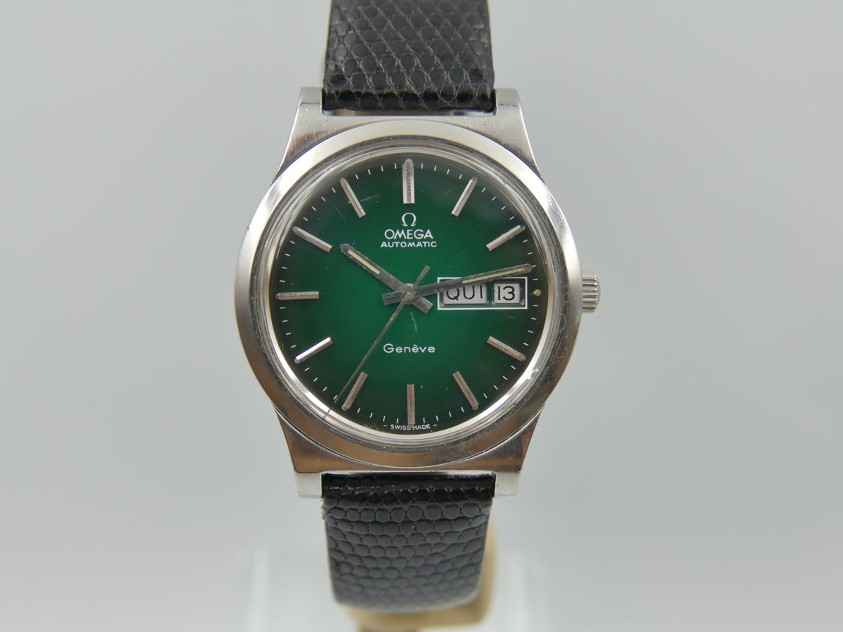 70s vintage watch mens Omega geneve ref 166.0169 automatic cal. 1022 green steel 36mm