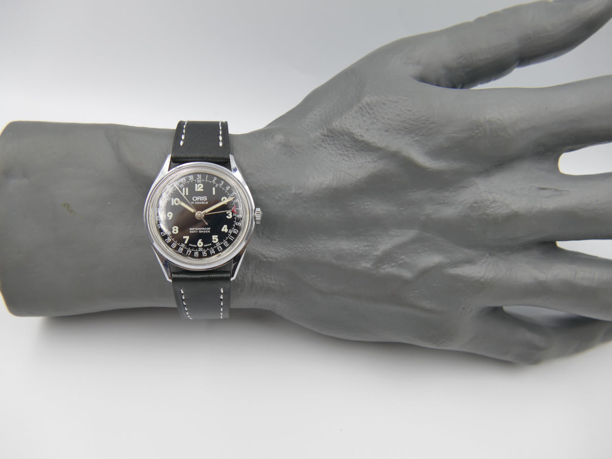 80s vintage watch mens ORIS POINTER DATE 302-7295 SWISS military hand wind eta w/box